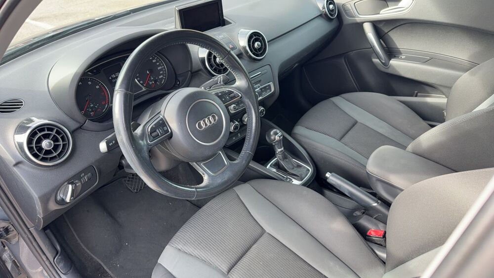 A1 1.0 TFSI 95 S-Tronic 7 S line 2018 occasion 06210 Mandelieu La Napoule