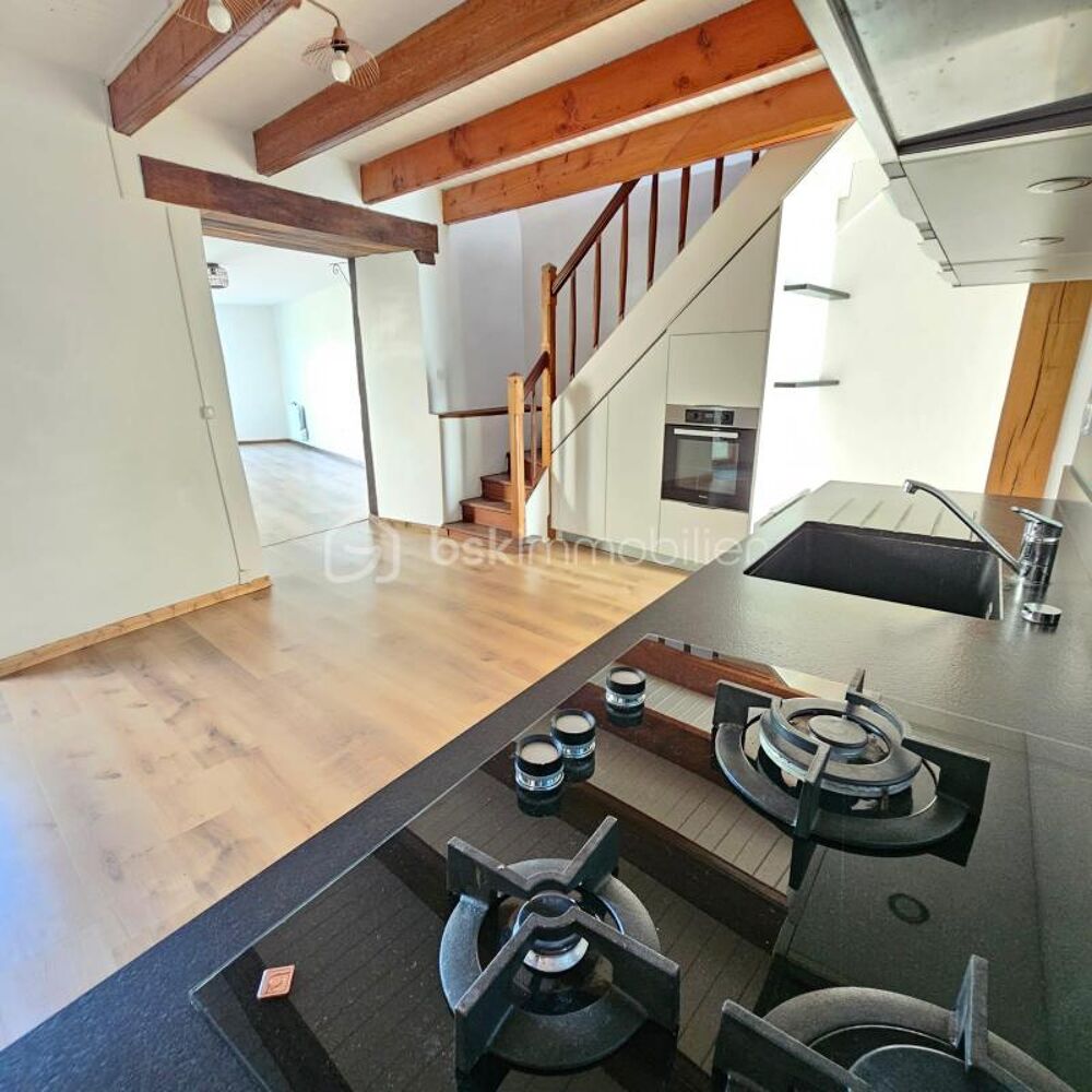 Vente Maison Maison 5 pièces 110 m² Le tour du parc