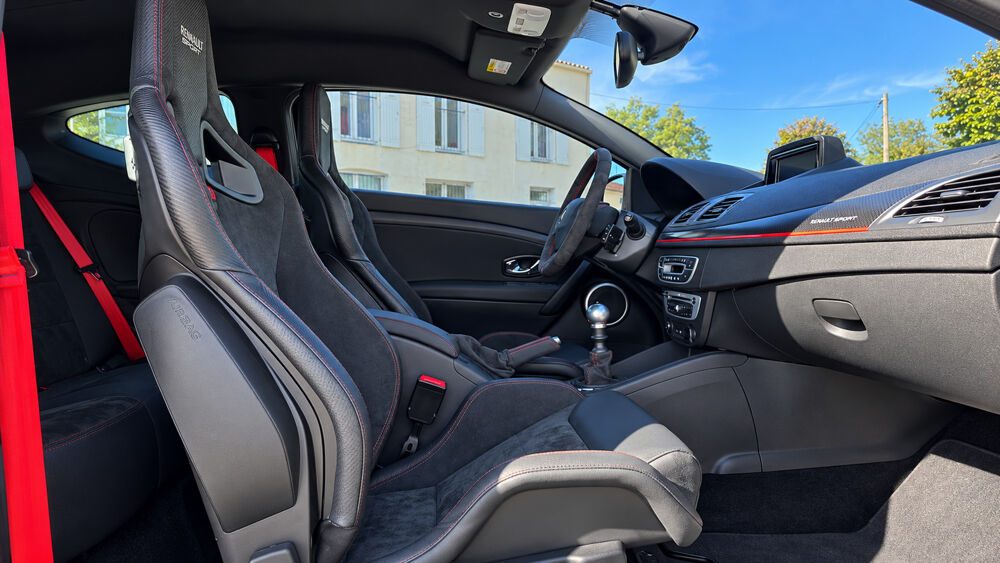 M&eacute;gane 3 2.0 275 RS Trophy 2015 occasion 17300 Rochefort