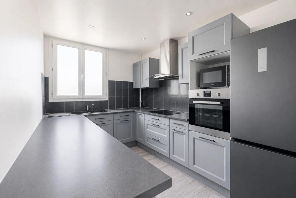 TROYES  Appartement T5 de 83,41 m²  4 chambres  Ascenseur