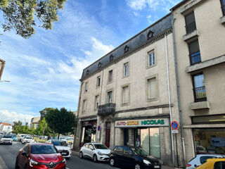  Immeuble à vendre 15 + pièces 440 m²