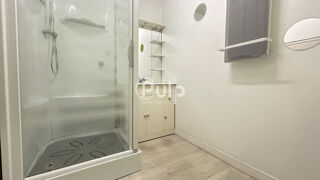  Immeuble � vendre 15 + pi�ces 315 m�
