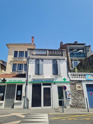  Immeuble à vendre 15 + pièces 363 m²