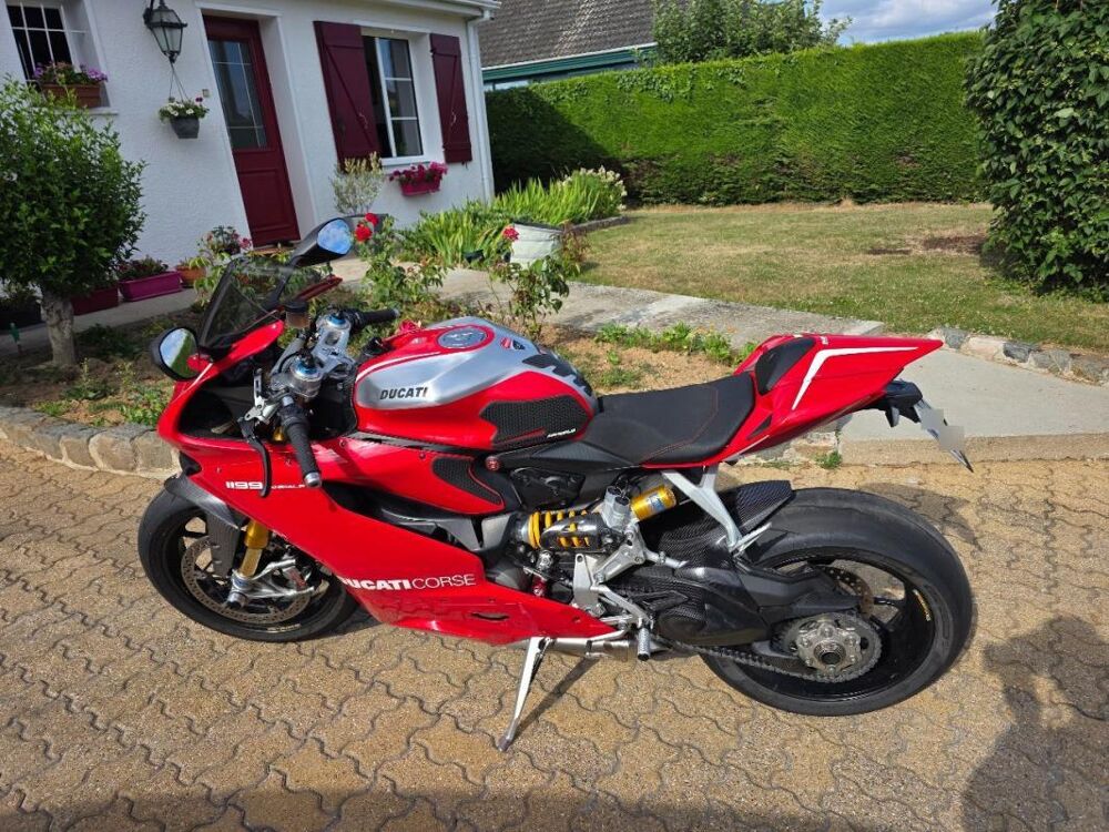 DUCATI 2013 occasion 62490 Vitry En Artois