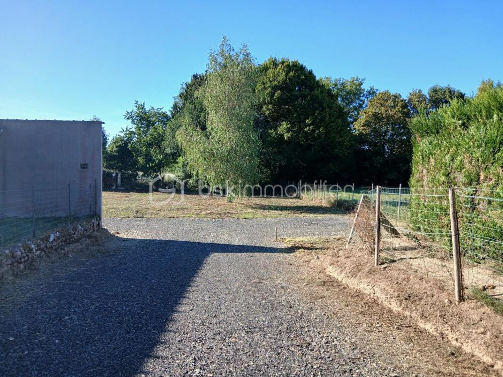 Vente Terrain TERRAIN ± 263 m² VIABILISÉ ET LIBRE DE CONSTRUCTEUR AU VAL-SAINT-PÈRE Le val saint pere