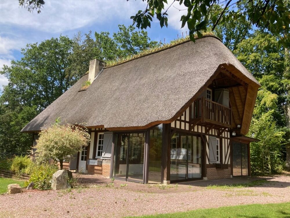 Maison en toit de chaume de 118 M2 en surface utile sur un terrain de 5200 M2 à 13 mn de Lisieux