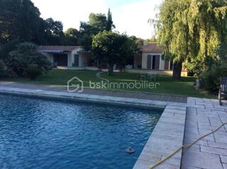  Villa à louer 5 pièces 186 m²