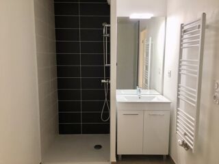  Appartement à louer 2 pièces 47 m²