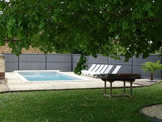  Maison  vendre 8 pices 210 m