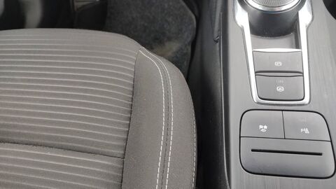 Kuga 2.5 Duratec 190 Hybrid CVT Titanium - Garantie constructeur 2022 occasion 16710 Saint Yrieix Sur Charente