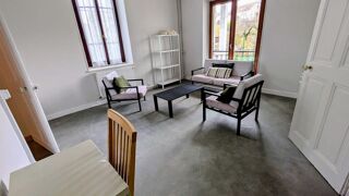 Appartement à louer 3 pièces 90 m²