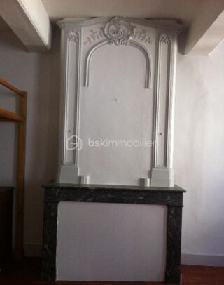  Immeuble à vendre 15 + pièces 300 m²