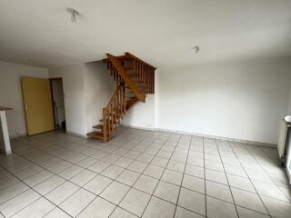  Appartement à louer 4 pièces 70 m²