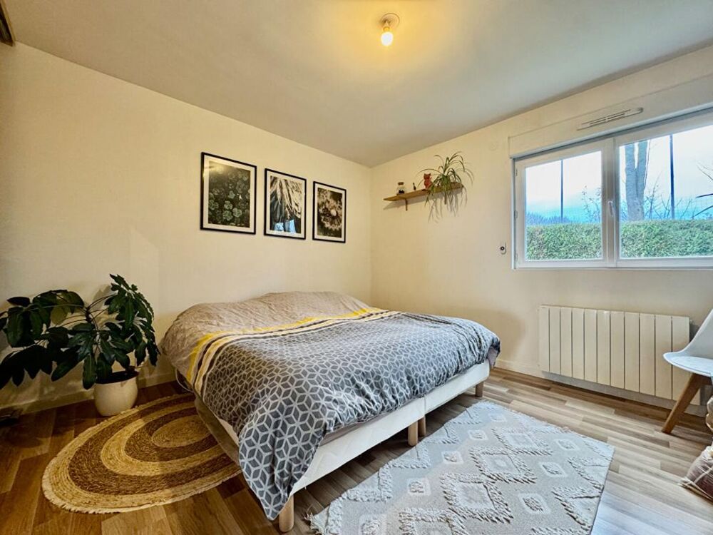 Appartement Amiens SUD 3 pièce(s) 71.40 m2 2 chambres , 2 places de parking, jardin