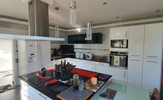  Maison � vendre 5 pi�ces 210 m�