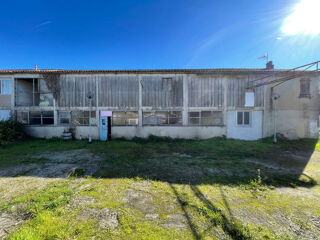  Remise / Grange � vendre 2 pi�ces 340 m� L isle d espagnac