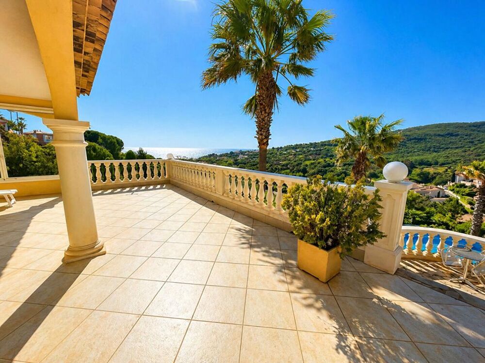 Vente Villa Villa Roquebrune Sur Argens 7 pièce(s) 160 m2 Roquebrune sur argens