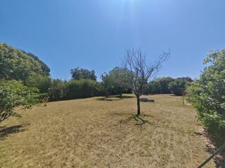  Terrain à vendre 677 m²
