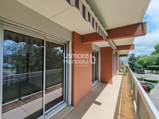  Appartement à louer 4 pièces 85 m²