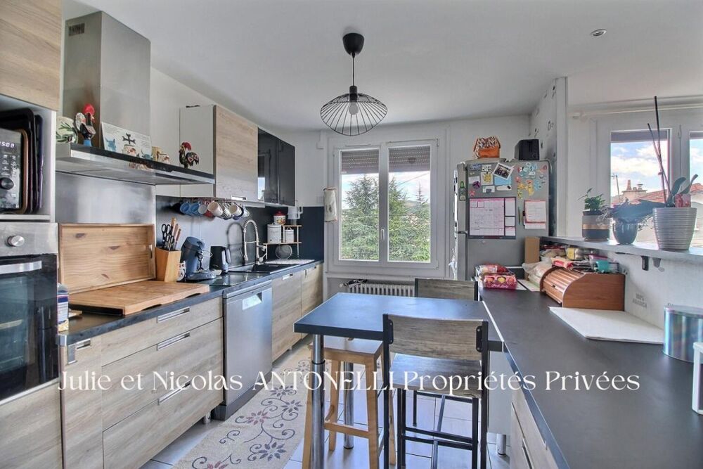 Vente Maison Maison  6 pièce(s) 107 m2 avec SOUS SOL, 4 CHAMBRES, GARAGE et JARDIN Unieux