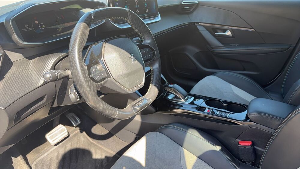 208 136 50 kWh GT 2020 occasion 84800 L Isle Sur La Sorgue