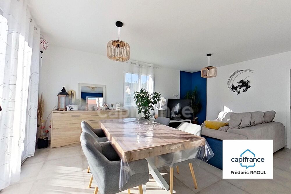 Maison récente de plain-pied  4 chambres dans un environnement calme