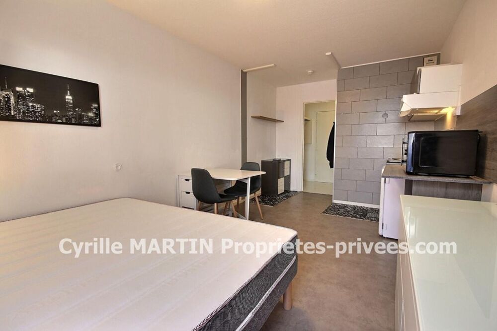 Orléans - Studio meublé avec parking 21m2