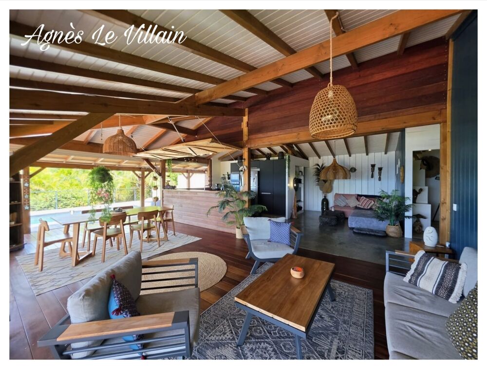 Propriété de Prestige  2 Villas, 2 Piscines Privées et Vue Mer Exceptionnelle