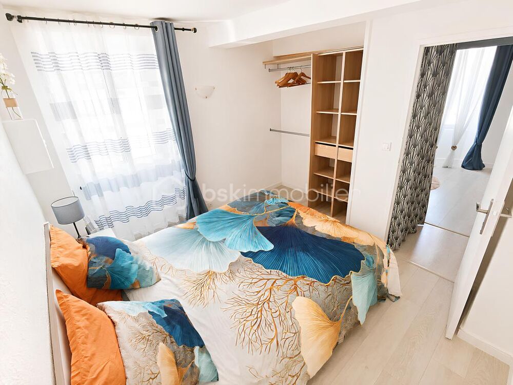 Vente Appartement OLLIOULES CENTRE HISTORIQUE - Appartement de charme T3 de 51 m² • Vendu entièrement meublé • Rénové • Aucun travaux • Faibles ch Ollioules