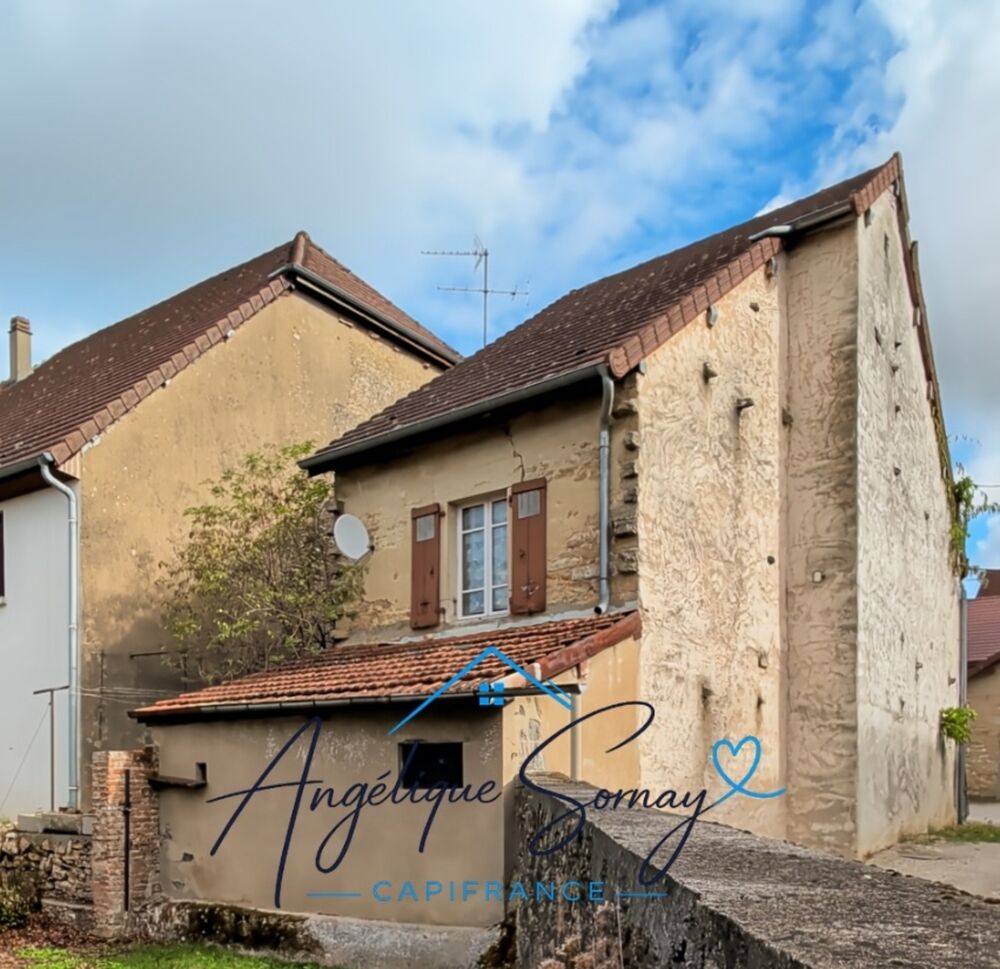 Vente Maison CESANCEY - Maison à rénover avec balcon, combles aménageables Cesancey