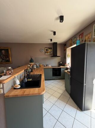  Maison à vendre 12 pièces 198 m²