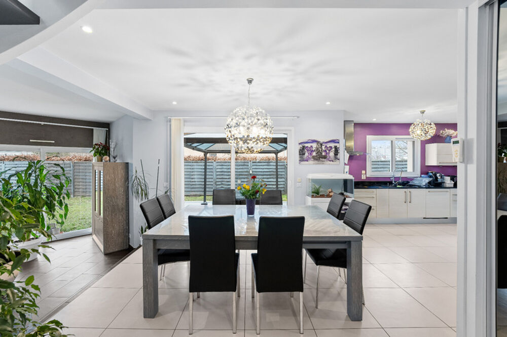 Maison à vendre 7 pièces SEGNY (01)