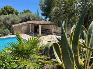  Villa à vendre 7 pièces 240 m²