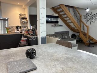  Maison  vendre 6 pices 188 m