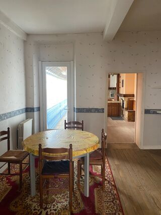  Immeuble à vendre 11 pièces 208 m²