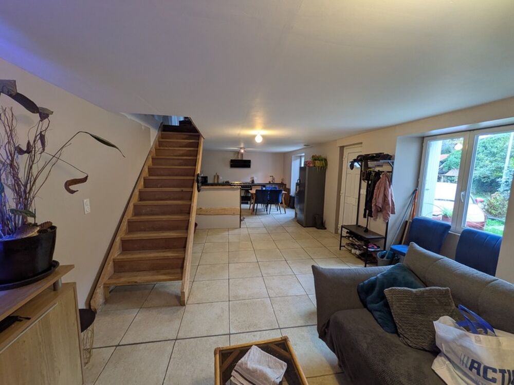LOCMALO EN CAMPAGNE JOLIE PROPRETE EN PARTIE RESTAUREE DE 90 M² ENVIRON AVEC DEPENDANCES A RENOVER UN PUITS UNE PARCELLE DE 1 HE