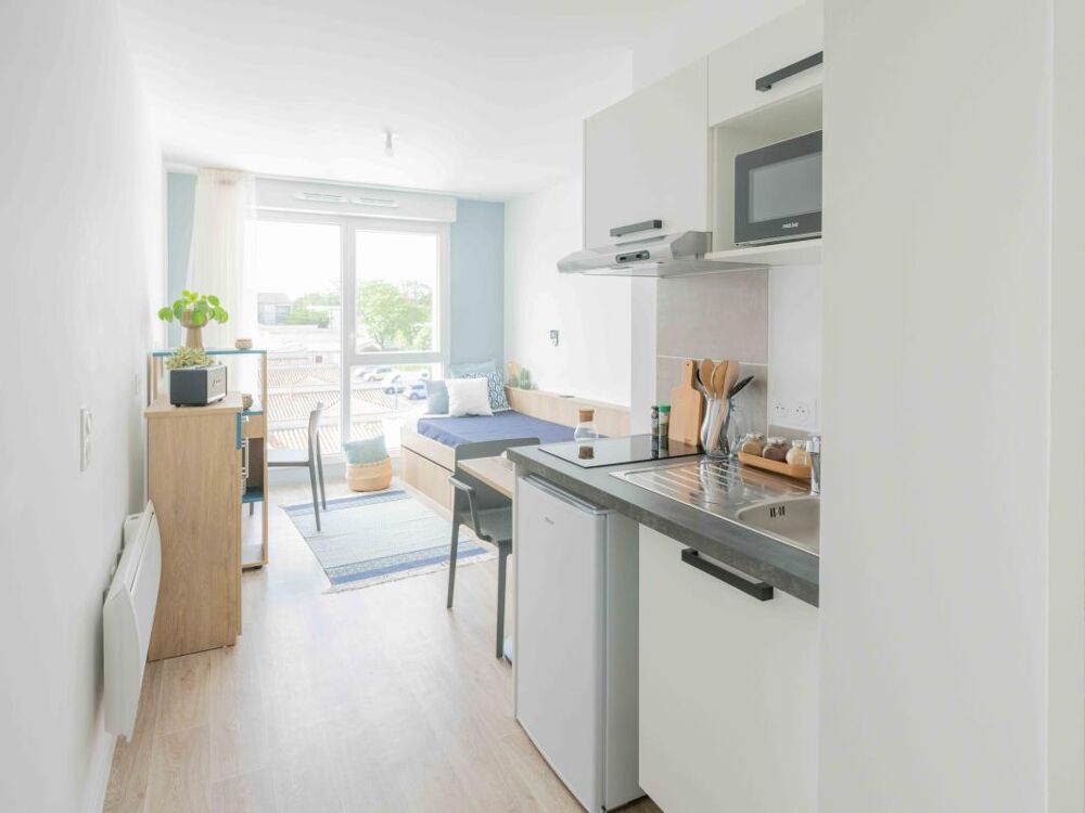 Location Appartement STUDIO A LOUER - PROCHE CAMPUS LA ROCHELLE La rochelle