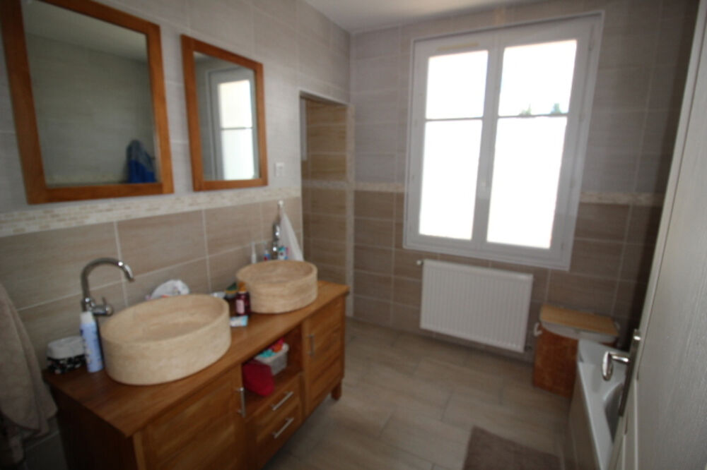 Vente Maison Maison Chatellerault 7 pièce(s) 171.96 m2 Chatellerault