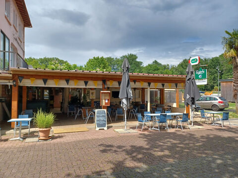 Dpt Gers (32), &agrave; vendre BARBOTAN LES THERMES Bar restaurant PMU 199400 32150 Barbotan les thermes
