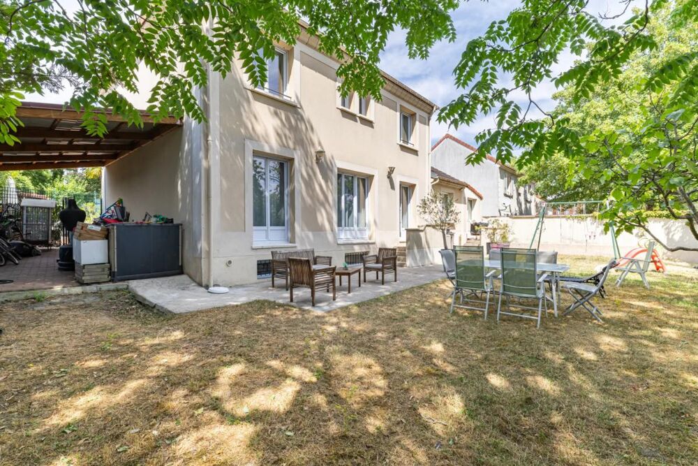 Vente Maison Maison de 5 pièces de plus de 120 m² à Argenteuil avec annexe Argenteuil
