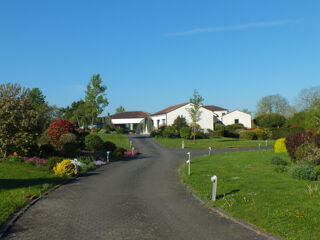  Villa à vendre 15 + pièces 730 m²