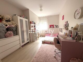  Appartement � vendre 4 pi�ces 84 m�