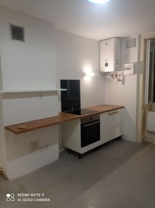  Appartement à louer 1 pièce 32 m²