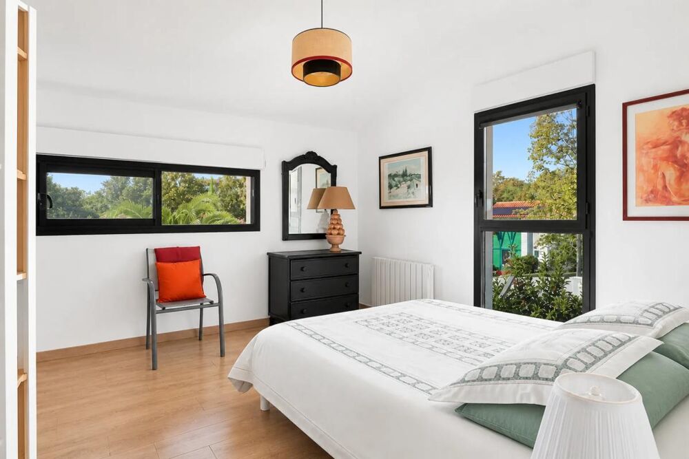à vendre  Maison Bassussarry (64200)