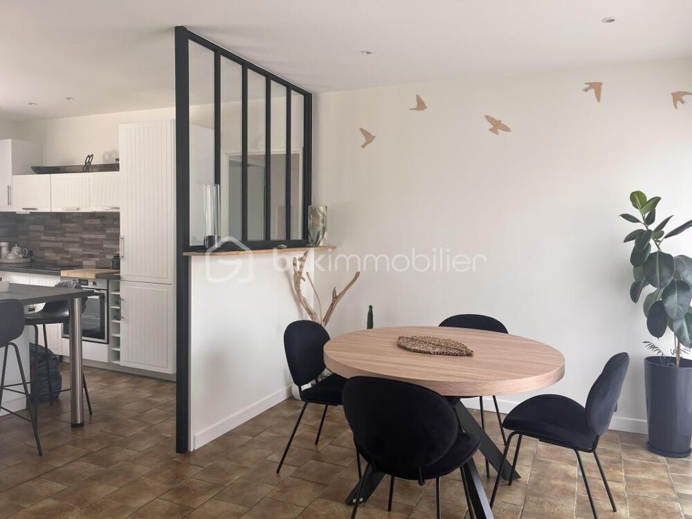 Soulac-sur-Mer  Maison de plain-pied entièrement rénovée
