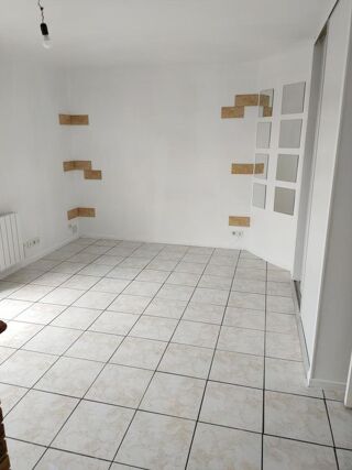  Appartement à louer 1 pièce 25 m²