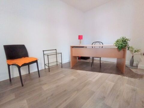 Dpt Essonne (91), à louer EGLY local de plain pied 350 91520 Egly