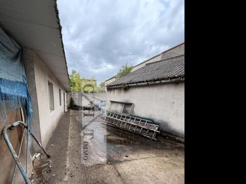   À VENDRE À CHEVILLY-LARUE : ENTREPÔT BUREAUX 