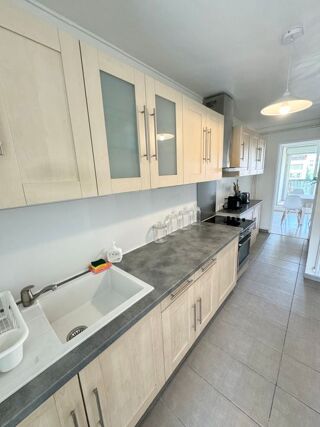 Appartement à louer 4 pièces 78 m²