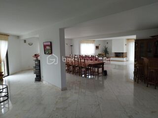  Propri�t�/ch�teau � vendre 11 pi�ces 420 m�